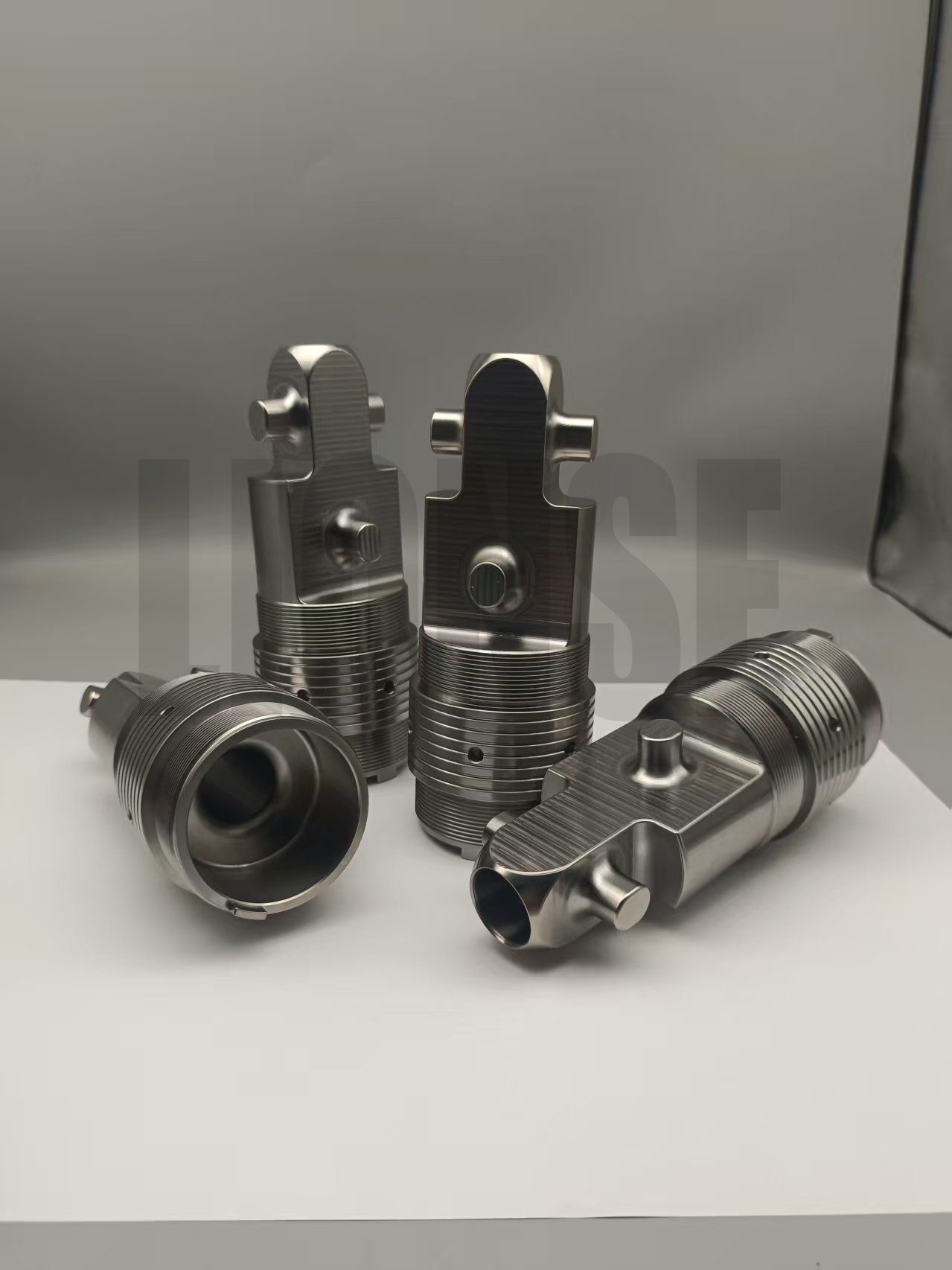 Титанові механічні частини для Abyssal